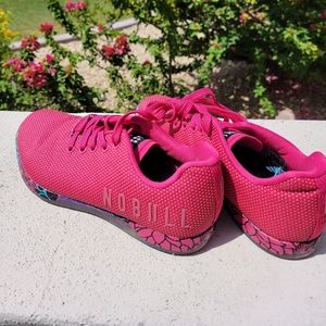 NWOT No Bull RED (not pink) size 8.5 Trainers